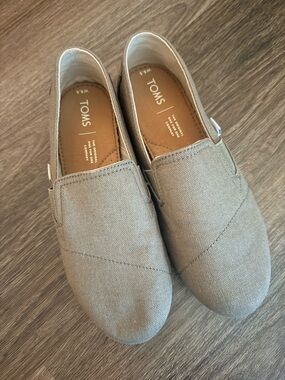 TOMS Women’s Canvas Slip-On Loafers in